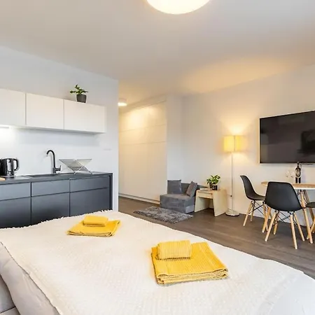 Apartamento Slovakia Castleview Bliss Retreat At Zilinska